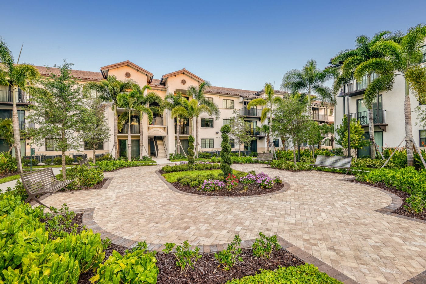 Pet Friendly Luxury Apartments in Miami Azura