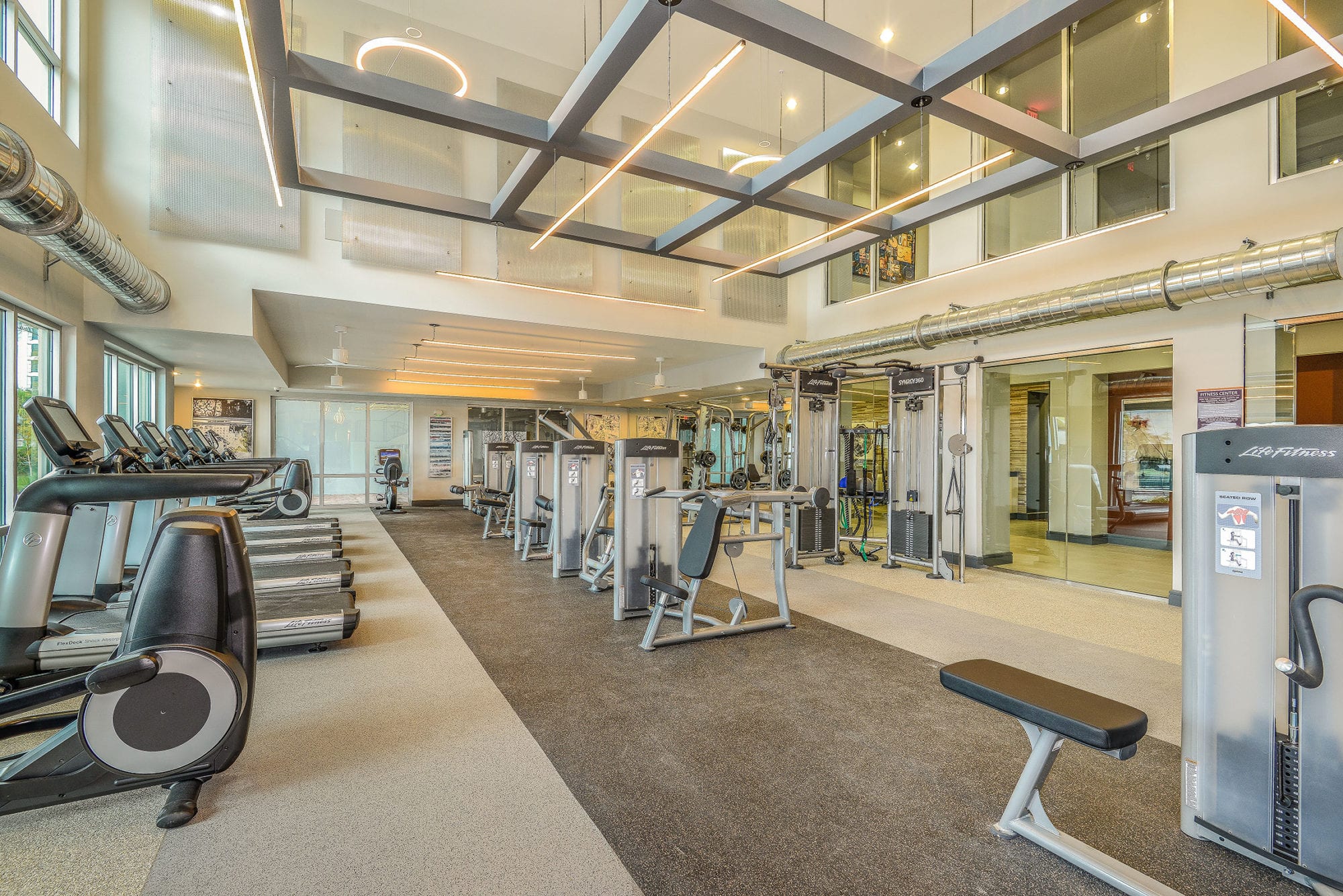 Grady Square Luxury Community Apartments for Rent in Tampa FL