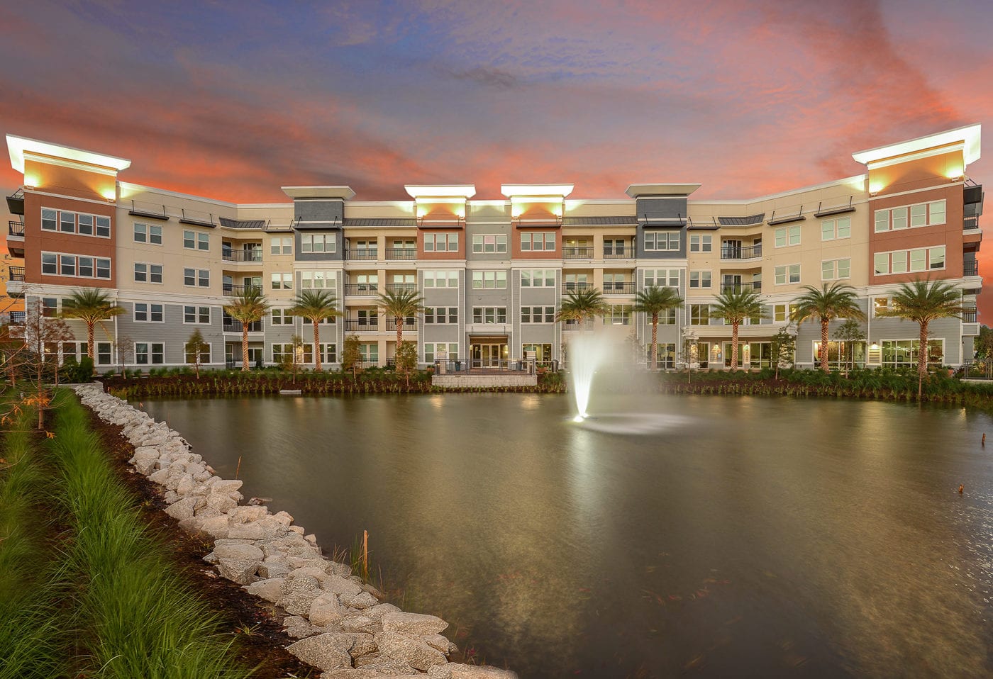 Grady Square Luxury Community Apartments for Rent in Tampa FL