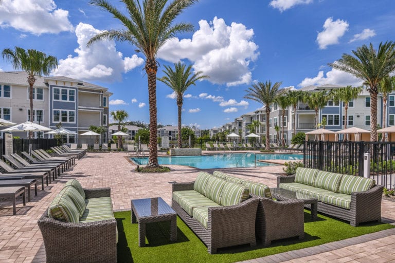 Pool and lounge of Lenox at Bloomingdale pet friendly luxury apartments in Riverview