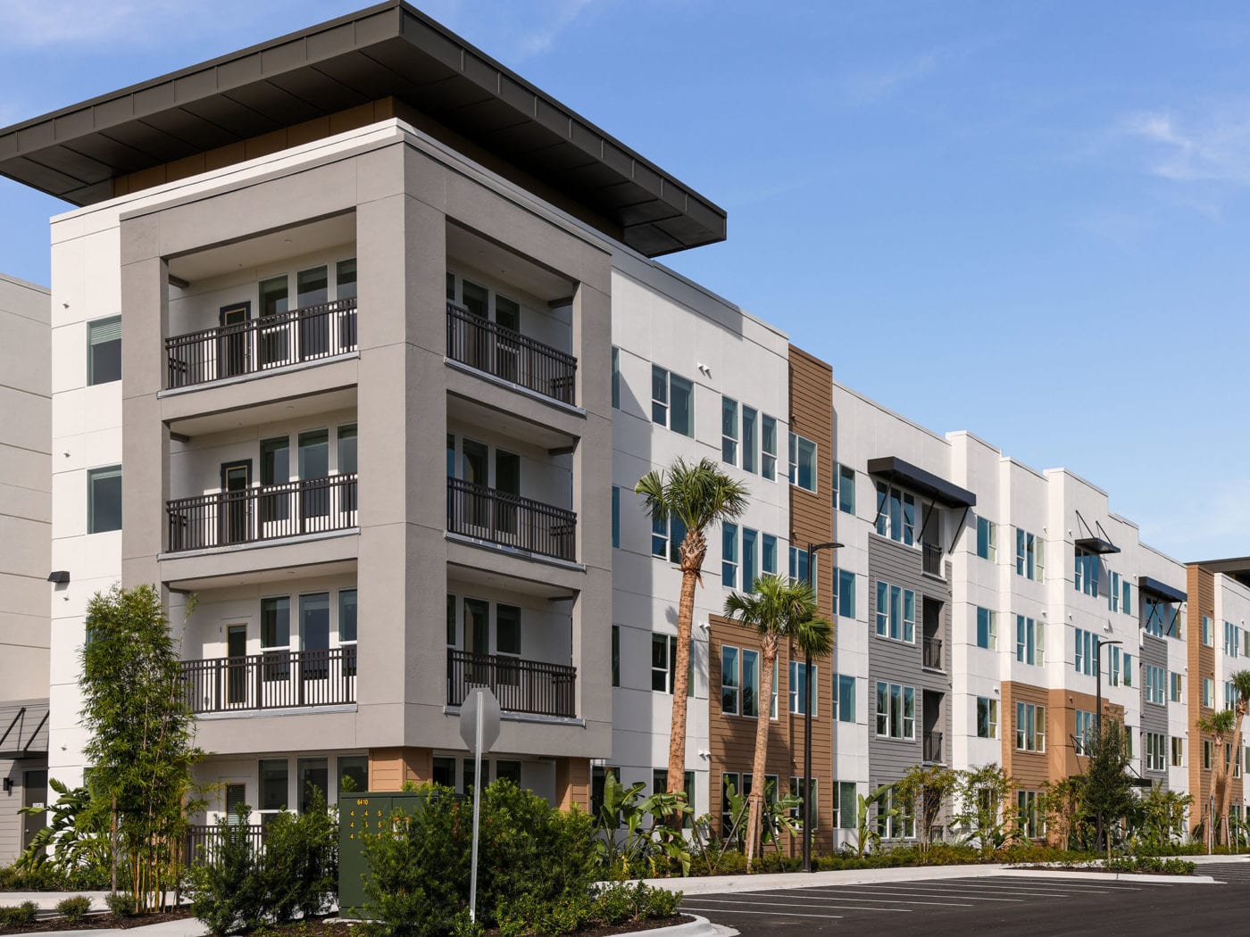 Apartment Rentals in Sarasota, FL | Lyra Apartments